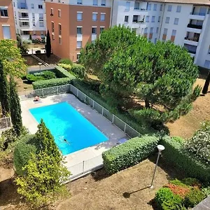 Proche Stade Avec Piscine Appartement